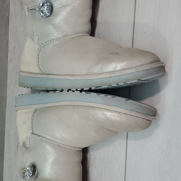 Ugg Australia Women Bailey I Do Wedding Bridal Short Sheepskin Boots shoes 8 - Picture 9 of 15